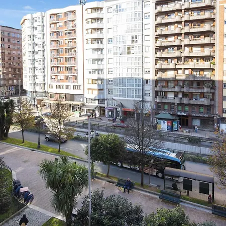 Vargas 73. * Santander