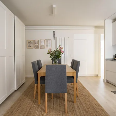 Apartamento Vargas 73. Apartment Santander