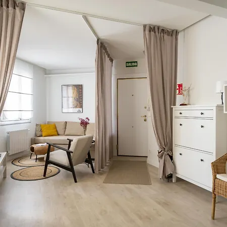 Apartamento Vargas 73. Apartment *